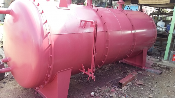 ขายถังหม้อต้ม มือสอง ขนาด 3800ลิตร สภาพดีพร้อมใช้งานค่ะ