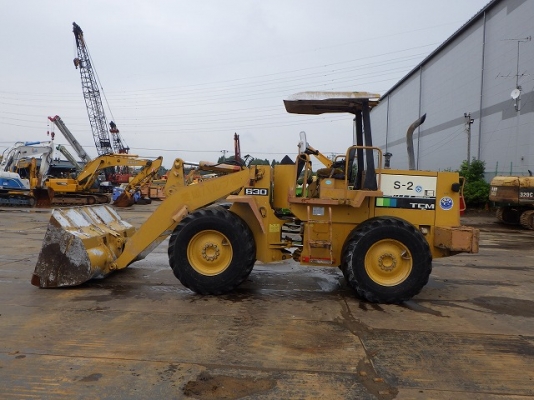 ขาย รถตัก TCM 830-2