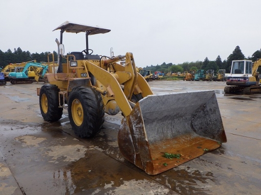 ขาย รถตัก TCM 830-2