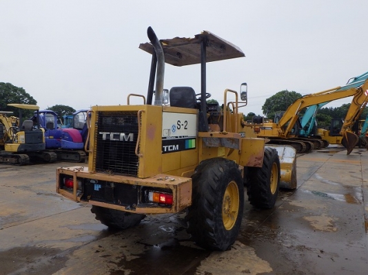 ขาย รถตัก TCM 830-2