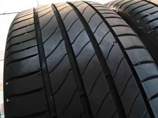 ขายยาง MICHELIN 3ST 215-55-17 ปี2114 งามๆ 1ชุด