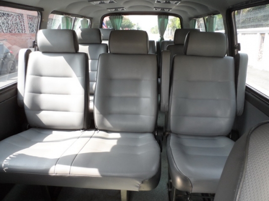 TOYOTA HIACE 3.0 MT ปี 2002 รถพร้อมใช้ จัดไฟแนนซ์ได้ T.086-527-9533