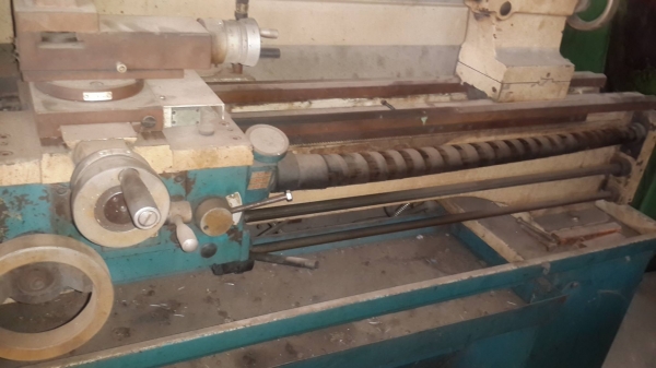 ขายครับขาย เครื่องกลึง 6 ฟุต เบา 3 เพลาเบรค ปั๊มน้ำ จอลิเนี่ย ครบ พร้อมใช้ เก่าเก็บ 65000 เอก ปทุม 0814583376