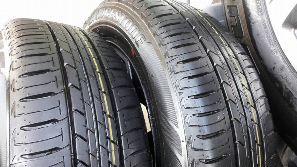 ขายล้อแม็กป้ายแดง yaris trd 15" ยางปี16 สนใจติดต่อ ตาเล็ก ล้อและยางครับ 081-3747940 ขายล้อแม็กป้ายแดง yaris trd 15" ยางปี16 สนใจติดต่อ ตาเล็ก ล้อและยางครับ 081-3747940