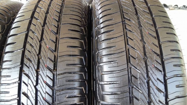 ขายยางป้ายแดง goodyear gt3 175/65r15 ยางปี16 สนใจติดต่อ ตาเล็ก ล้อและยางครับ 081-3747940