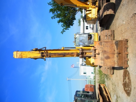 ขายรถแบคโฮ Komatsu PC200 รุ่น 8 ปี 2006