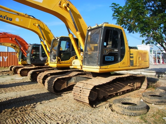 ขายรถแบคโฮ Komatsu PC200 รุ่น 6 ปี 1997