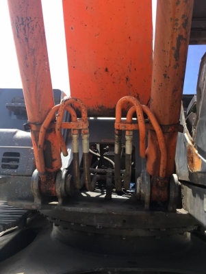 ขายรถแบคโฮ HITACHI ZX200-5G ปี 2012 ทำงาน 6,XXX ชั่วโมง