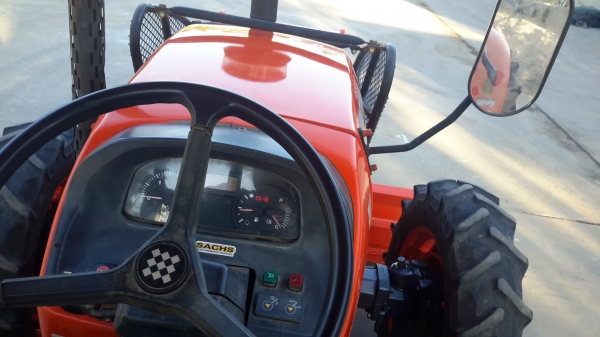 ขายรถไถ kubota รุ่น M7040 สภาพสวย ราคาประหยัด ขายรถไถ kubota รุ่น M7040 สภาพสวย ราคาประหยัด