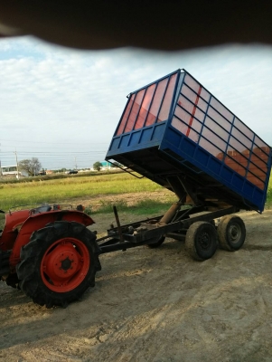 ขายคร้าบ..รถไถ 26 แรง พร้อมคัมพ์ข้าว!! สภาพพร้อมใช้งานครับ