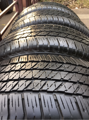 ยาง Bridgestone 265 60 18 ปลายปี15 ดอกเต็ม เนื้อนิ่ม ใช้ยาว ราคาไม่แพง