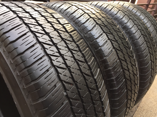 ยาง Bridgestone 265 60 18 ปลายปี15 ดอกเต็ม เนื้อนิ่ม ใช้ยาว ราคาไม่แพง