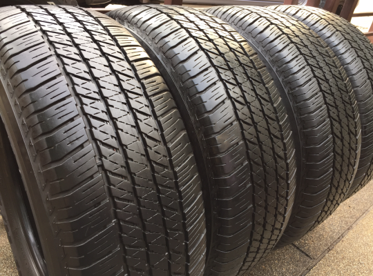 ยาง Bridgestone 265 60 18 ปลายปี15 ดอกเต็ม เนื้อนิ่ม ใช้ยาว ราคาไม่แพง