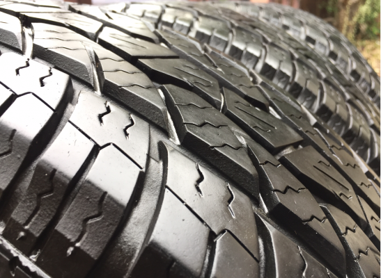 ยาง All Maxxis 235 75 15 ปลายปี15 ดอกเต็ม เนื้อนิ่มๆ ราคาไม่แพง