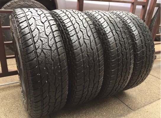 ยาง All Maxxis 235 75 15 ปลายปี15 ดอกเต็ม เนื้อนิ่มๆ ราคาไม่แพง
