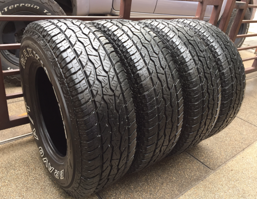 ยาง All Maxxis 235 75 15 ปลายปี15 ดอกเต็ม เนื้อนิ่มๆ ราคาไม่แพง