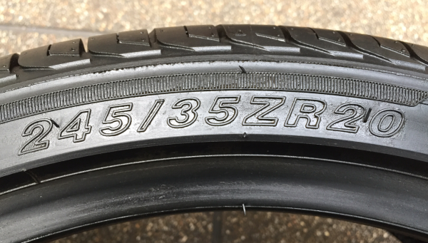 ยาง WESTLAKE 245 35 20 ปลายปี13 ดอกเต็ม ตุ่มหน้ายางครบ เนื้อนิ่ม ไม่มีปะ ใช้ยาว ราคาไม่แพง ยาง WESTLAKE 245 35 20 ปลายปี13 ดอกเต็ม ตุ่มหน้ายางครบ เนื้อนิ่ม ไม่มีปะ ใช้ยาว ราคาไม่แพง