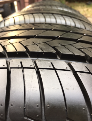 ยาง WESTLAKE 245 35 20 ปลายปี13 ดอกเต็ม ตุ่มหน้ายางครบ เนื้อนิ่ม ไม่มีปะ ใช้ยาว ราคาไม่แพง ยาง WESTLAKE 245 35 20 ปลายปี13 ดอกเต็ม ตุ่มหน้ายางครบ เนื้อนิ่ม ไม่มีปะ ใช้ยาว ราคาไม่แพง