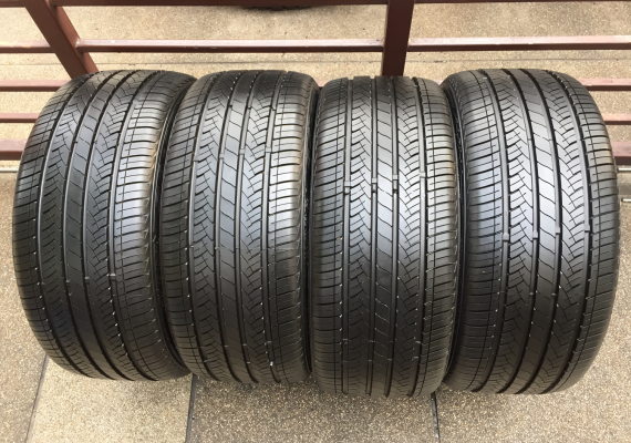 ยาง WESTLAKE 245 35 20 ปลายปี13 ดอกเต็ม ตุ่มหน้ายางครบ เนื้อนิ่ม ไม่มีปะ ใช้ยาว ราคาไม่แพง ยาง WESTLAKE 245 35 20 ปลายปี13 ดอกเต็ม ตุ่มหน้ายางครบ เนื้อนิ่ม ไม่มีปะ ใช้ยาว ราคาไม่แพง
