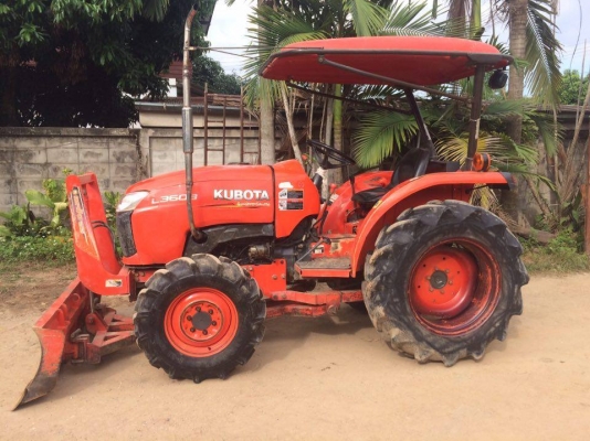 ขายคูโบต้า36แรงพร้อมอุปกร3ชิ้นเล่มทะเบียนพร้อมโอน