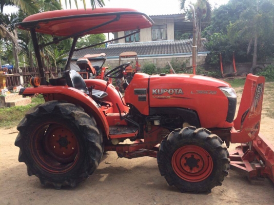 ขายคูโบต้า36แรงพร้อมอุปกร3ชิ้นเล่มทะเบียนพร้อมโอน ขายคูโบต้า36แรงพร้อมอุปกร3ชิ้นเล่มทะเบียนพร้อมโอน