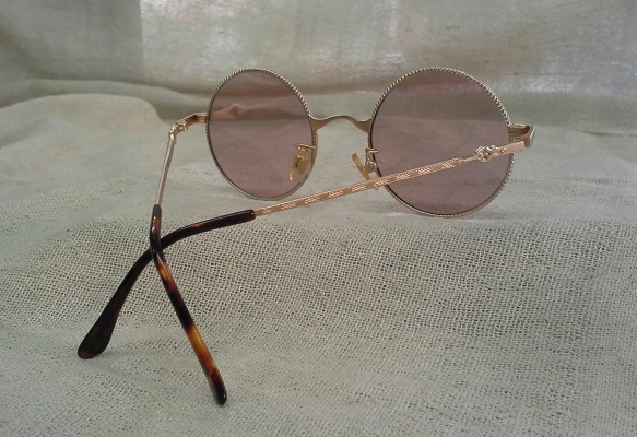 แว่นตาวินเทจ 'หยดน้ำ จอห์น เลนนอน' ที่งดงามอย่างยิ่ง Vintage St. DENVER Paris handmade in Japan แว่นตาวินเทจ 'หยดน้ำ จอห์น เลนนอน' ที่งดงามอย่างยิ่ง Vintage St. DENVER Paris handmade in Japan