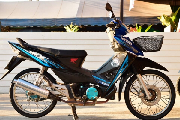 HONDA WAVE 100 X สภาพเดิม ๆ ราคา เบา ๆ HONDA WAVE 100 X สภาพเดิม ๆ ราคา เบา ๆ