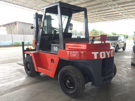 รถฟอร์คลิฟต์ TOYOTAรุ่น3FD50 ยกได้5ตันเสาสูง3เมตร เกียร์ออโต้ เครื่องดีเซลโตโยต้า6สูบ สภาพดีพร้อมใช้งานขาย380000ลดเหลือ290000 รถฟอร์คลิฟต์ TOYOTAรุ่น3FD50 ยกได้5ตันเสาสูง3เมตร เกียร์ออโต้ เครื่องดีเซลโตโยต้า6สูบ สภาพดีพร้อมใช้งานขาย380000ลดเหลือ290000