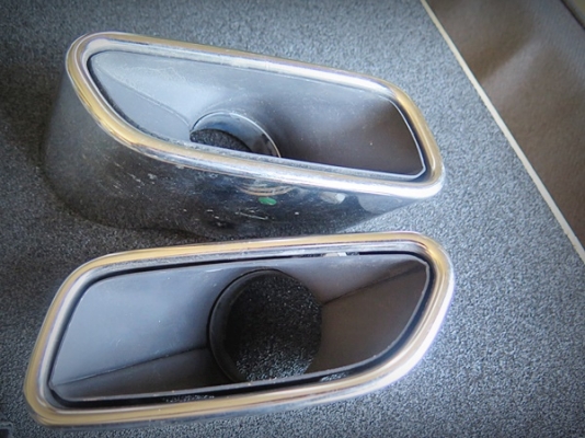 ปลายท่อไอเสีย คู่ Benz  1คู่ 1,800 บาท