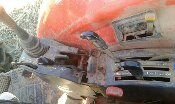 รถไถ M 70 มีอุปกร ผานหน้า + ผาน 3 เล่มทะเบียน พร้อ ขายด่วน 400000 บาท ( ดูรถก่อนต่อ คับ ) ดูรถทีอุบล วันทูคอล 0986683479 dtac 0991751349 สิทธิ์ คับ รถไถ M 70 มีอุปกร ผานหน้า + ผาน 3 เล่มทะเบียน พร้อ ขายด่วน 400000 บาท ( ดูรถก่อนต่อ คับ ) ดูรถทีอุบล วันทูคอล 0986683479 dtac 0991751349 สิทธิ์ คับ