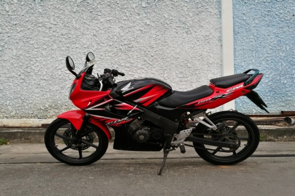 Cbr 150 รถบ้านแท้ รูดบัตรได้