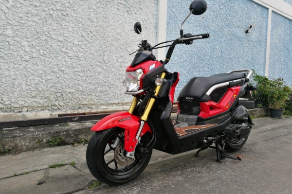 Zoomer 2016 ตัวท้อปรุ่นใหม่ล่าสุด รถบ้านแท้ มือเดียว เล่มชุดโอนครบ