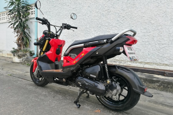 Zoomer 2016 ตัวท้อปรุ่นใหม่ล่าสุด รถบ้านแท้ มือเดียว เล่มชุดโอนครบ