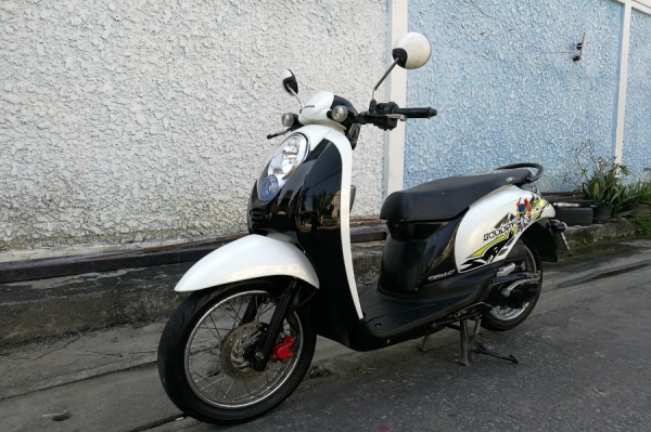 Scoopy i 2011 รถบ้านแท้ มือเดียว เล่มชุดโอนครบ