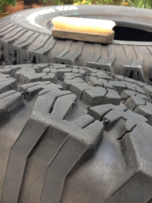 ขายยาง BF Goodrich  มือสอง 265/75/16  ปี13 จำนวน 4 เส้น