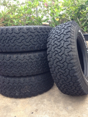 ขายยาง BF Goodrich  มือสอง 265/75/16  ปี13 จำนวน 4 เส้น