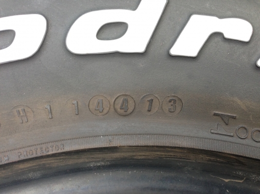 ขายยาง BF Goodrich  มือสอง 265/75/16  ปี13 จำนวน 4 เส้น