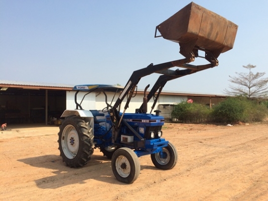 ขายรถไถฟอทร์พร้อมใบตัก