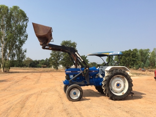 ขายรถไถฟอทร์พร้อมใบตัก