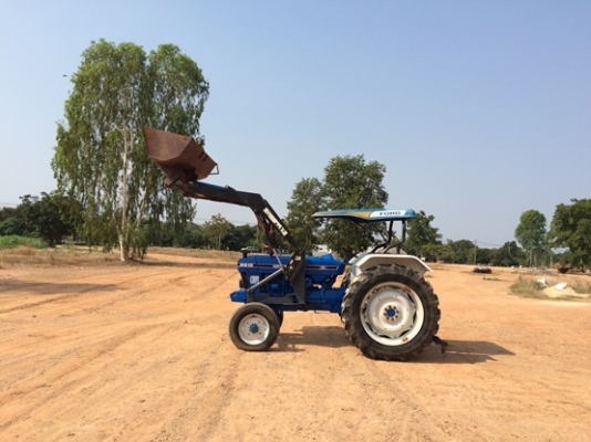 ขายรถไถฟอทร์พร้อมใบตัก