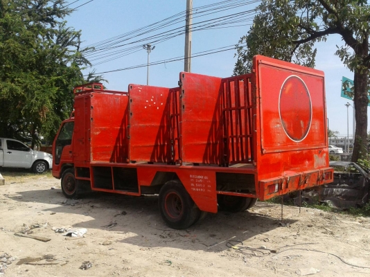 กระบะรถบรรทุกน้ำ  ใส่กับ ISUZU NPR