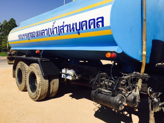 ขายรถสิบล้อรถน้ำ HINO F18 เครื่อง HO7D-195 แรง 2 เพลา แทงค์ใหม่ มีสเปรย์น้ำ ทะเบียนพร้อม ขายรถสิบล้อรถน้ำ HINO F18 เครื่อง HO7D-195 แรง 2 เพลา แทงค์ใหม่ มีสเปรย์น้ำ ทะเบียนพร้อม