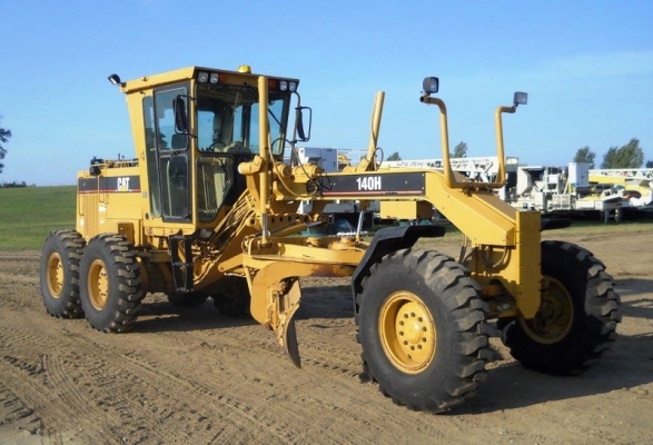 รถเกรด Cat140H ปี2001 รถเก่านอก สภาพดีนำเข้าจากอเมริกา สภาพสวยพร้อมใช้งาน เพียง 8800 ชม.