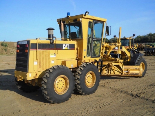 รถเกรด Cat140H ปี2001 รถเก่านอก สภาพดีนำเข้าจากอเมริกา สภาพสวยพร้อมใช้งาน เพียง 8800 ชม.