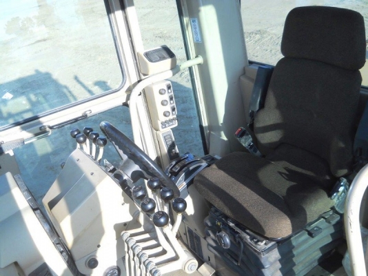 รถเกรด Cat140H ปี2001 รถเก่านอก สภาพดีนำเข้าจากอเมริกา สภาพสวยพร้อมใช้งาน เพียง 8800 ชม.