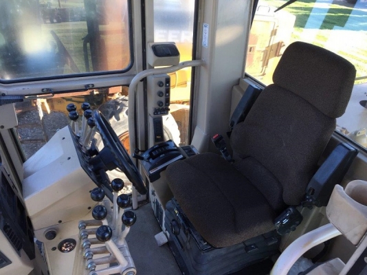 รถเกรด Cat140H ปี2001 รถเก่านอก สภาพดีนำเข้าจากอเมริกา สภาพสวยพร้อมใช้งาน เพียง 8800 ชม.