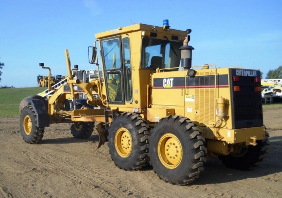 รถเกรด Cat140H ปี2001 รถเก่านอก สภาพดีนำเข้าจากอเมริกา สภาพสวยพร้อมใช้งาน เพียง 8800 ชม.