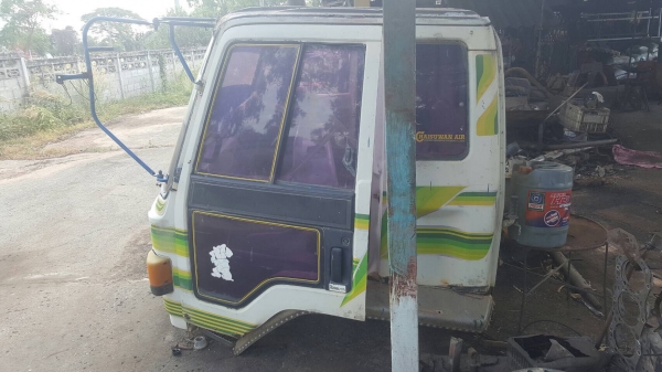 ขาย หัวเก๋ง ISUZU ROCKY สภาพดี อุปกรณ์ครบ ขาย หัวเก๋ง ISUZU ROCKY สภาพดี อุปกรณ์ครบ