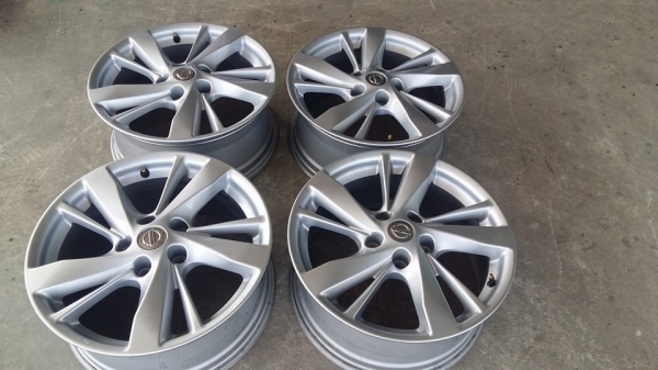 ขายล้อแม็ก nissan teana 17"×7.5" et50 สนใจติดต่อ ก.เจริญการยางครับ 081-3747940 ขายล้อแม็ก nissan teana 17"×7.5" et50 สนใจติดต่อ ก.เจริญการยางครับ 081-3747940