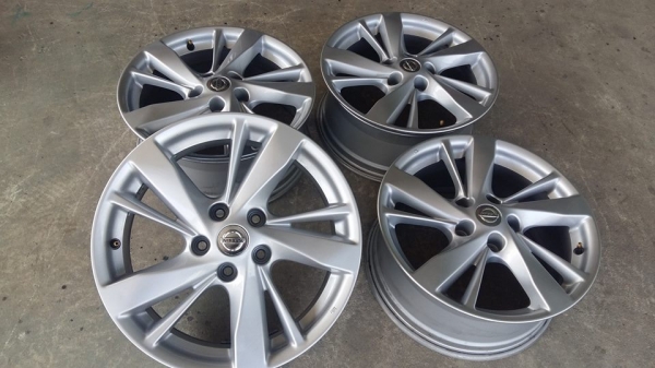 ขายล้อแม็ก nissan teana 17"×7.5" et50 สนใจติดต่อ ก.เจริญการยางครับ 081-3747940 ขายล้อแม็ก nissan teana 17"×7.5" et50 สนใจติดต่อ ก.เจริญการยางครับ 081-3747940